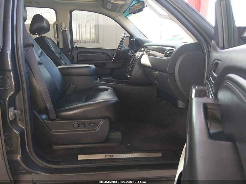 1GKS2EEF3BR111223 2011 GMC YUKON photo no. 5