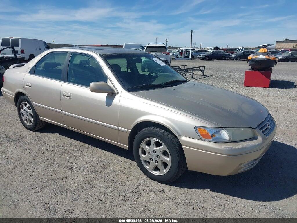 JT2BF28K7W0136684 1998 TOYOTA CAMRY photo no. 1