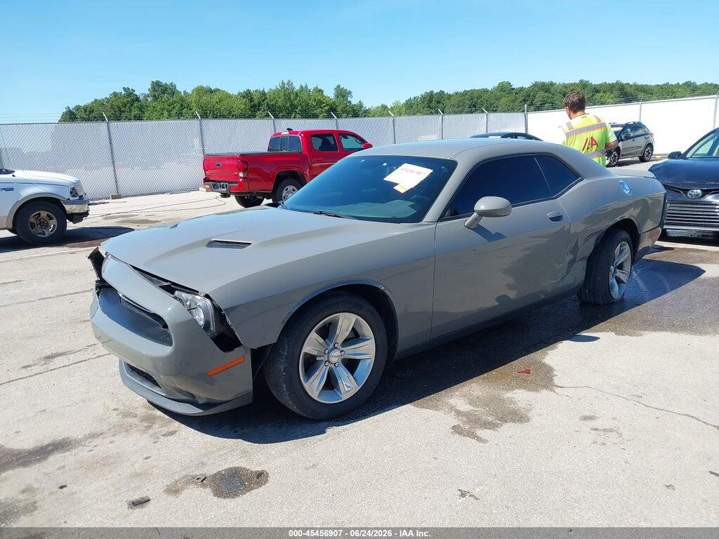 2C3CDZAG9HH594259 2017 DODGE CHALLENGER photo no. 2