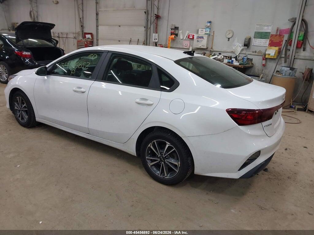 3KPF24AD3PE694150 2023 KIA FORTE photo no. 3