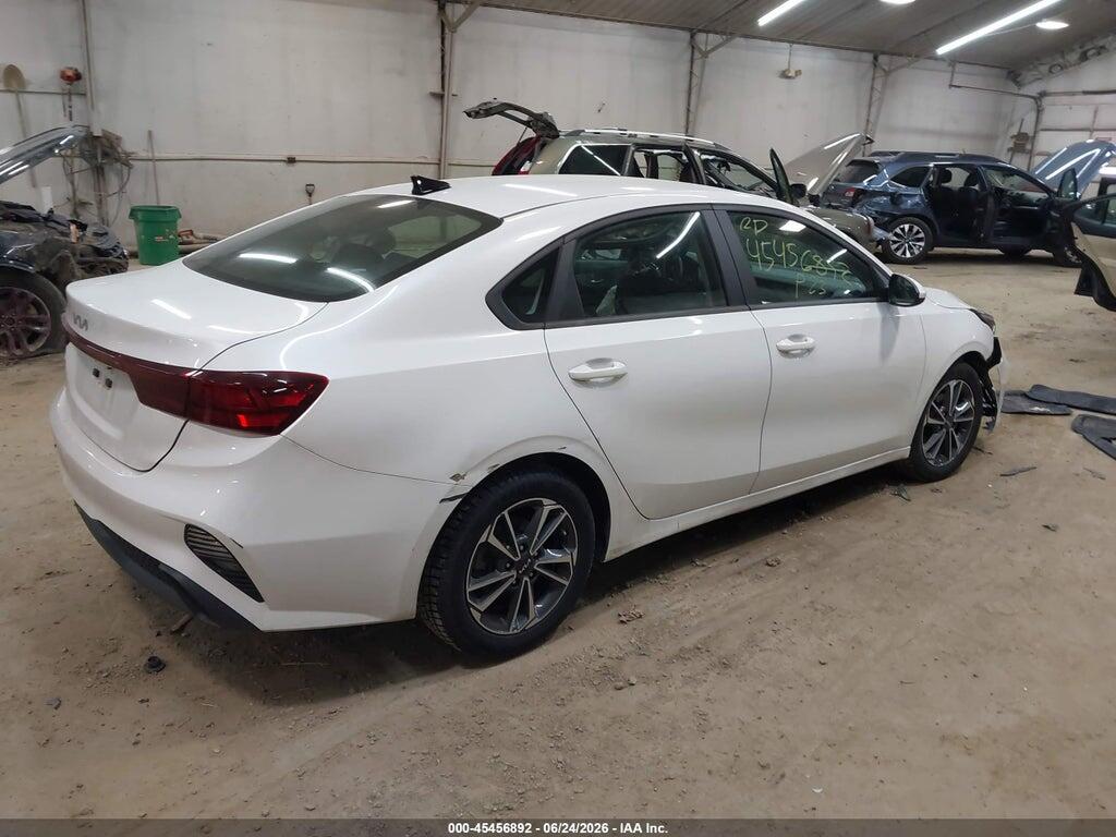 3KPF24AD3PE694150 2023 KIA FORTE photo no. 4