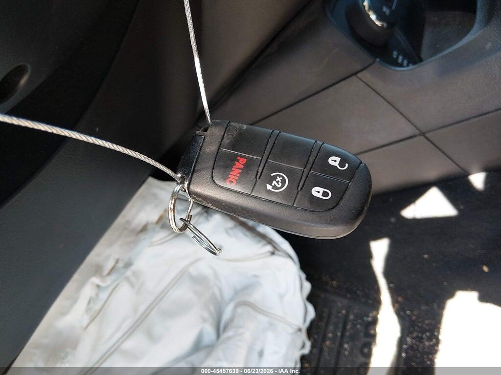 ZACCJBDTXGPD64456 2016 JEEP RENEGADE photo no. 11