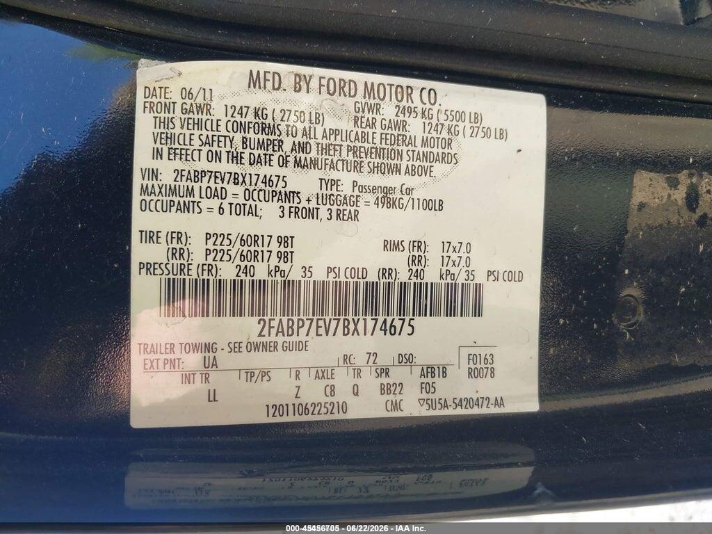 2FABP7EV7BX174675 2011 FORD CROWN VICTORIA photo no. 9