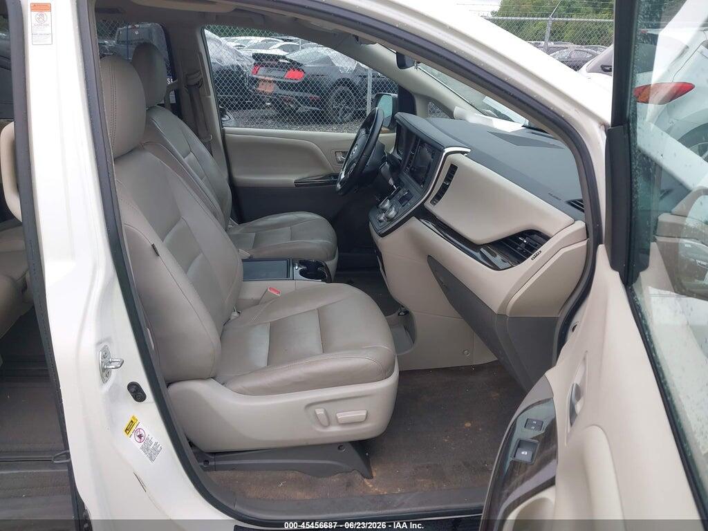 5TDYK3DC8FS643768 2015 TOYOTA SIENNA photo no. 5