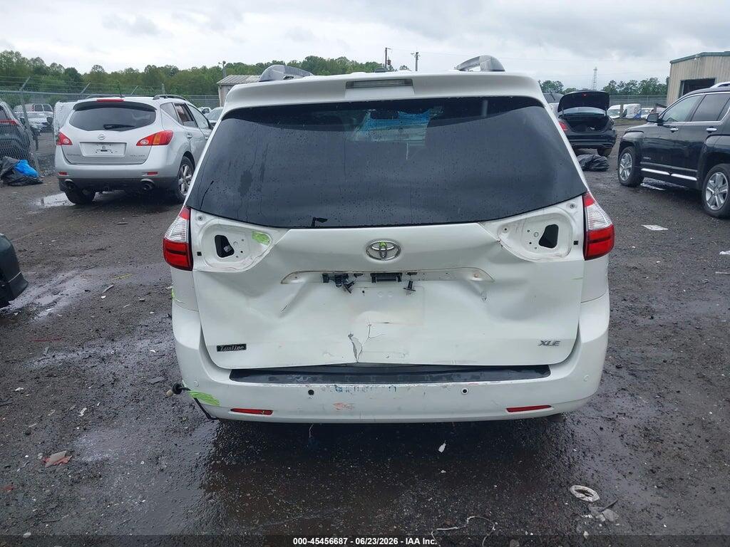5TDYK3DC8FS643768 2015 TOYOTA SIENNA photo no. 6