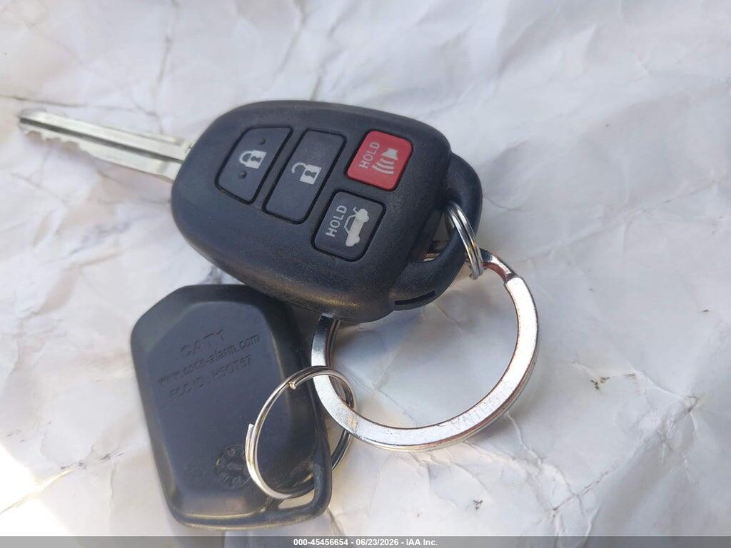 5YFBURHE9FP288049 2015 TOYOTA COROLLA photo no. 11