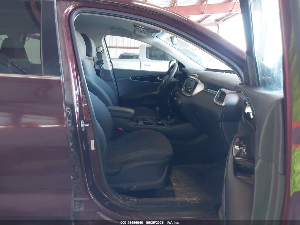 5XYPG4A52HG222007 2017 KIA SORENTO photo no. 5