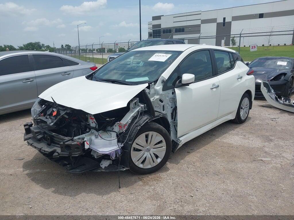 1N4AZ1BVXRC555189 2024 NISSAN LEAF photo no. 2