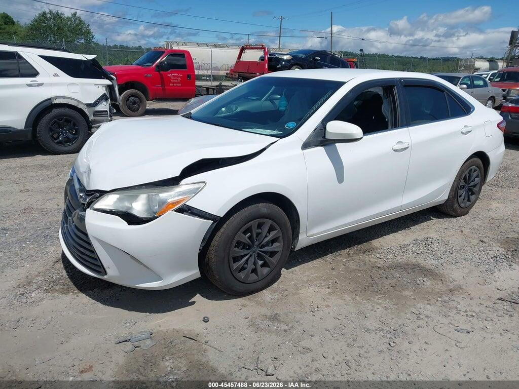 4T1BF1FK8HU731037 2017 TOYOTA CAMRY photo no. 2
