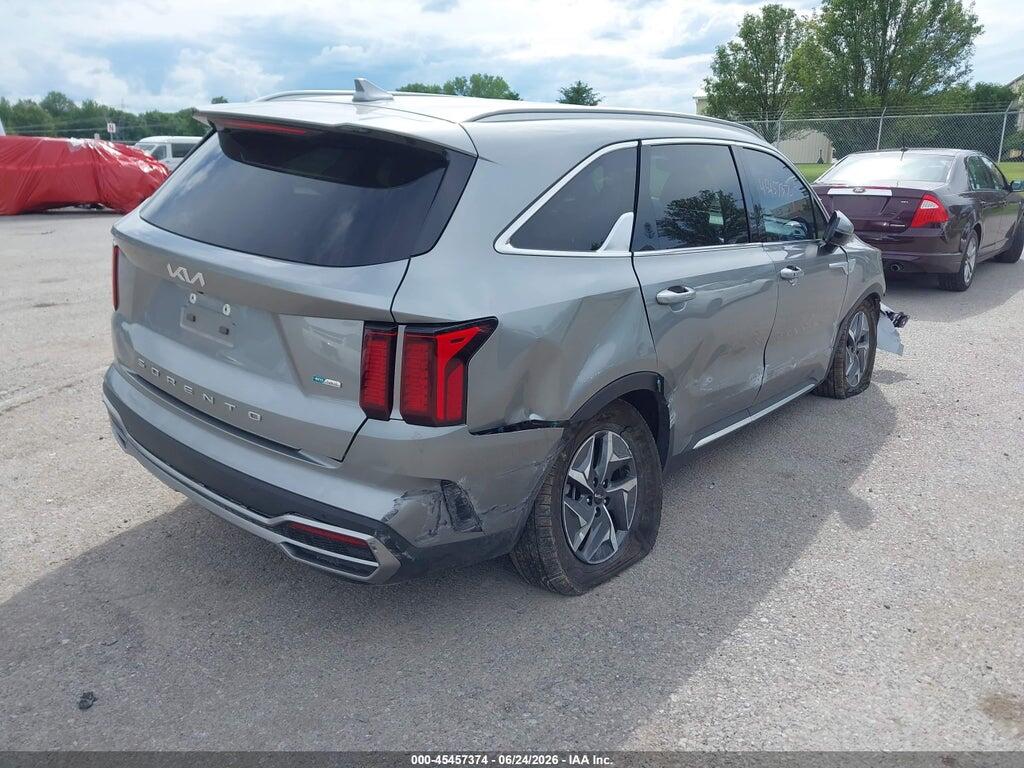 KNDRG4LGXN5102788 2022 KIA SORENTO HYBRID photo no. 4