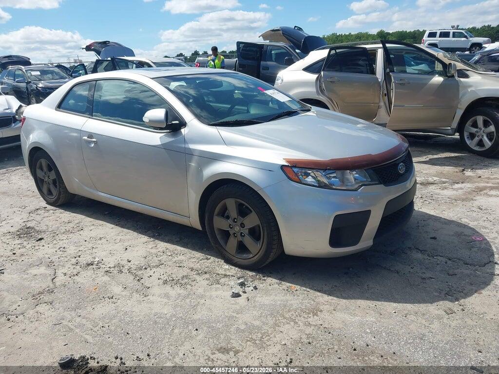 KNAFU6A27A5276467 2010 KIA FORTE KOUP photo no. 1
