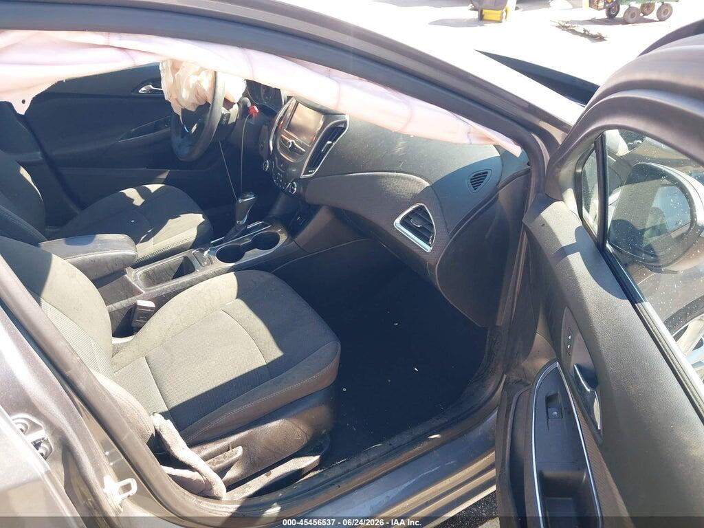 1G1BE5SM3J7146966 2018 CHEVROLET CRUZE photo no. 5