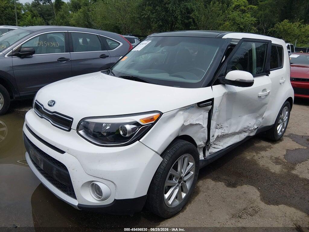 KNDJP3A57H7413001 2017 KIA SOUL photo no. 2