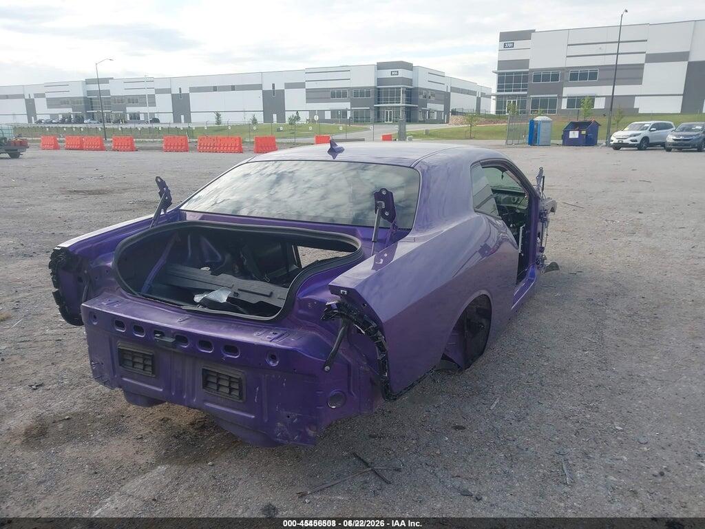 2C3CDZFJXGH185075 2016 DODGE CHALLENGER photo no. 4