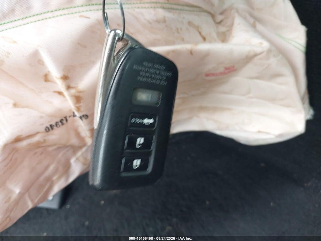 JTHBA1D25G5036611 2016 LEXUS IS 200T photo no. 11