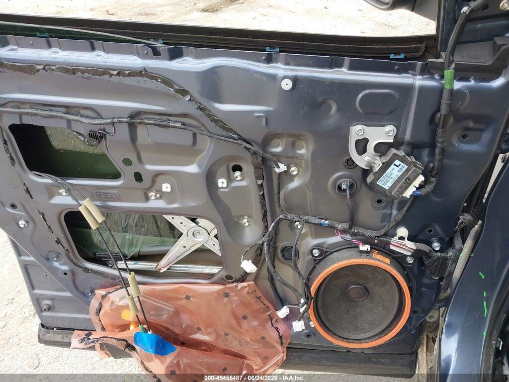 5TDDCRFH1FS007264 2015 TOYOTA HIGHLANDER HYBRID photo no. 6