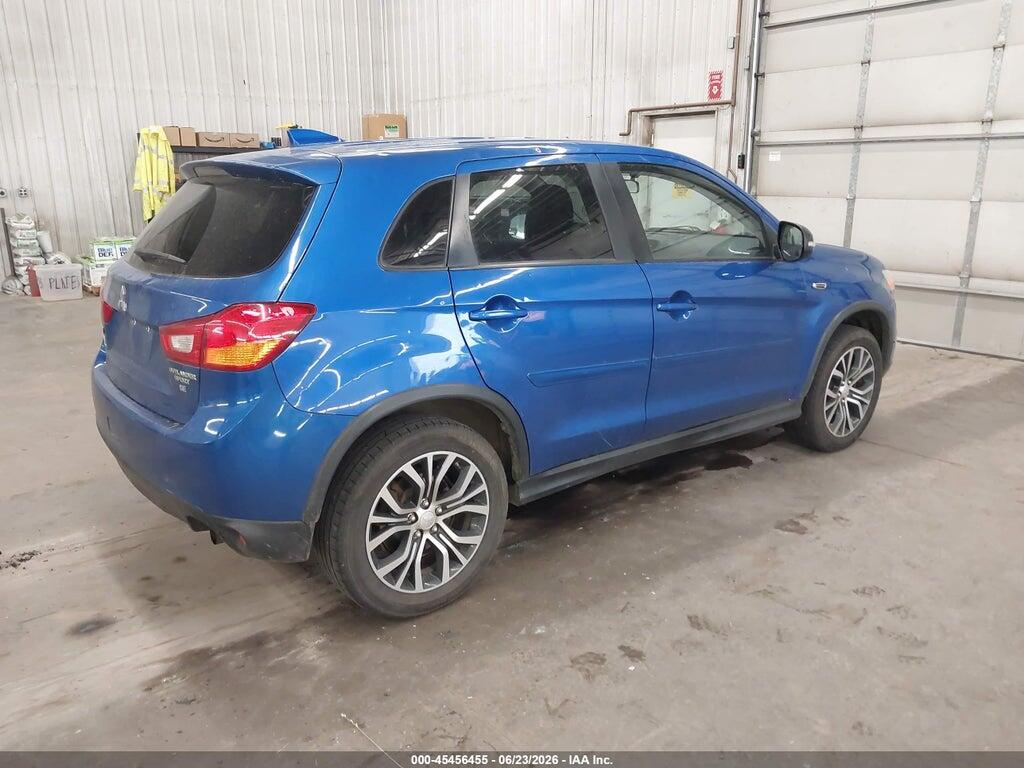 JA4AP3AW6HZ028424 2017 MITSUBISHI OUTLANDER SPORT photo no. 4