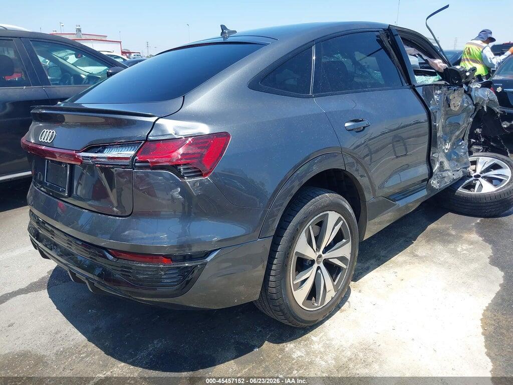 WA1BAAGE8RB038309 2024 AUDI Q8 E-TRON photo no. 4