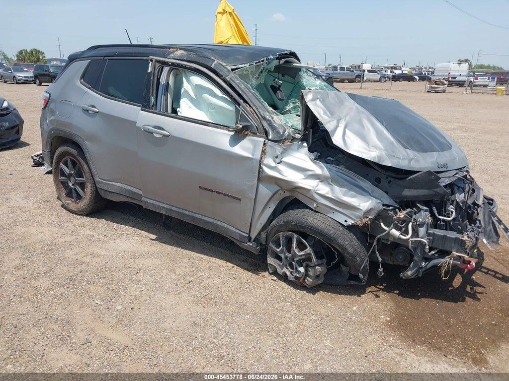 3C4NJDDB8KT795276 2019 JEEP COMPASS photo no. 1