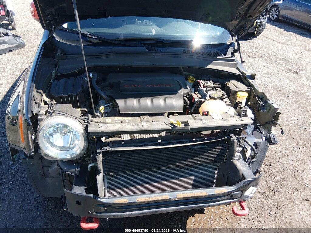 ZACCJBCTXGPE04701 2016 JEEP RENEGADE photo no. 10