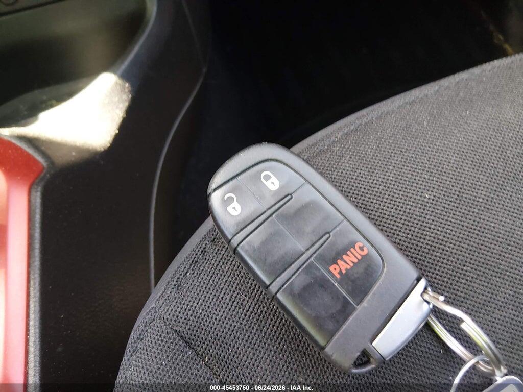 ZACCJBCTXGPE04701 2016 JEEP RENEGADE photo no. 11