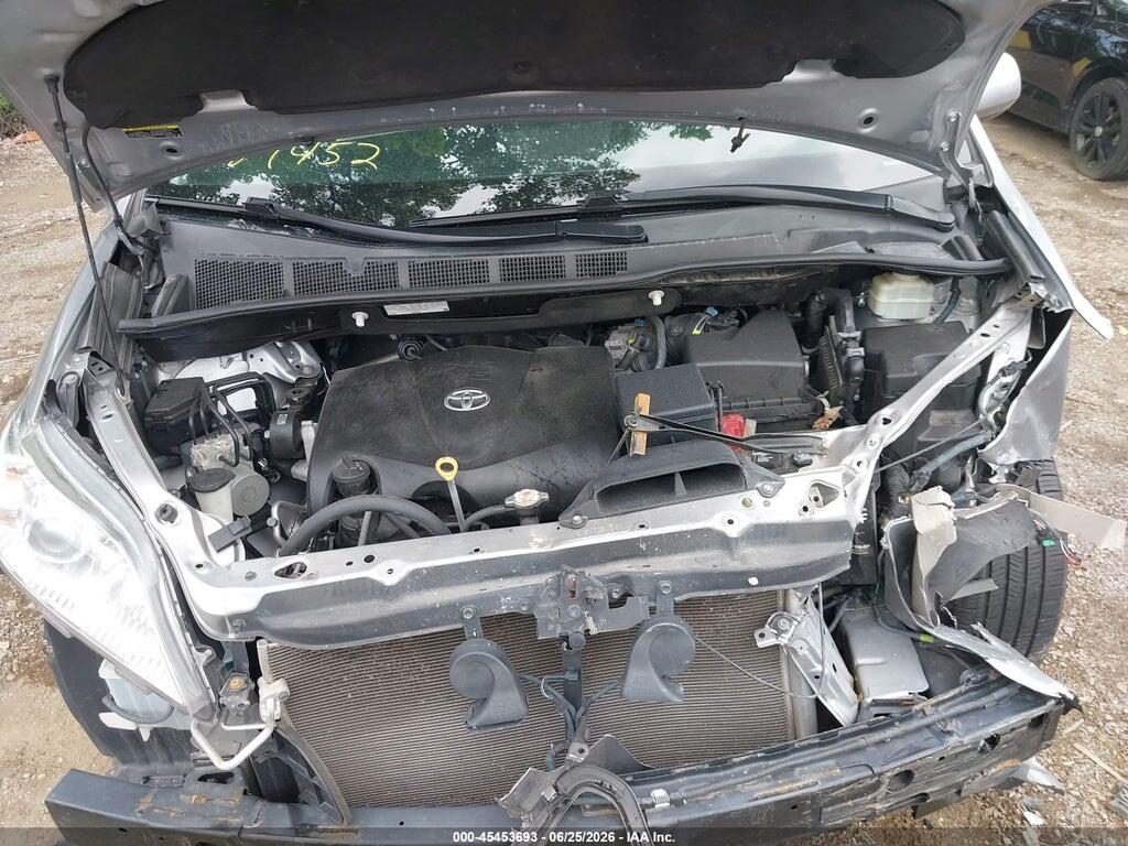 5TDKZ3DC0HS784452 2017 TOYOTA SIENNA photo no. 10