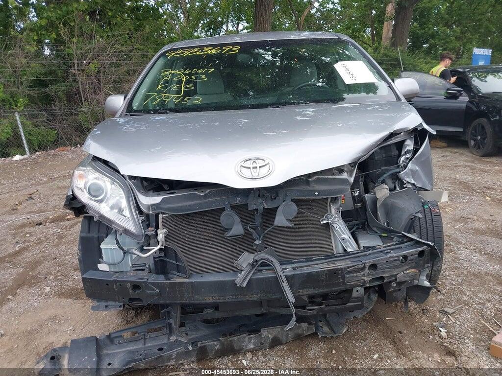 5TDKZ3DC0HS784452 2017 TOYOTA SIENNA photo no. 12