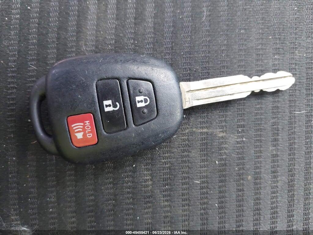 JTMZFREV5FD064602 2015 TOYOTA RAV4 photo no. 11
