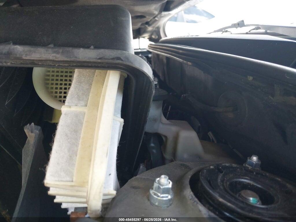 2T1BR32E04C221117 2004 TOYOTA COROLLA photo no. 10