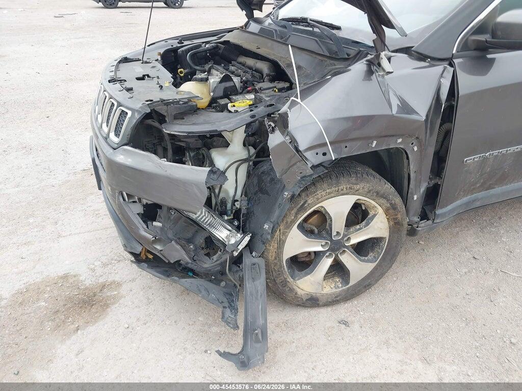 3C4NJCBB8JT125433 2018 JEEP COMPASS photo no. 6