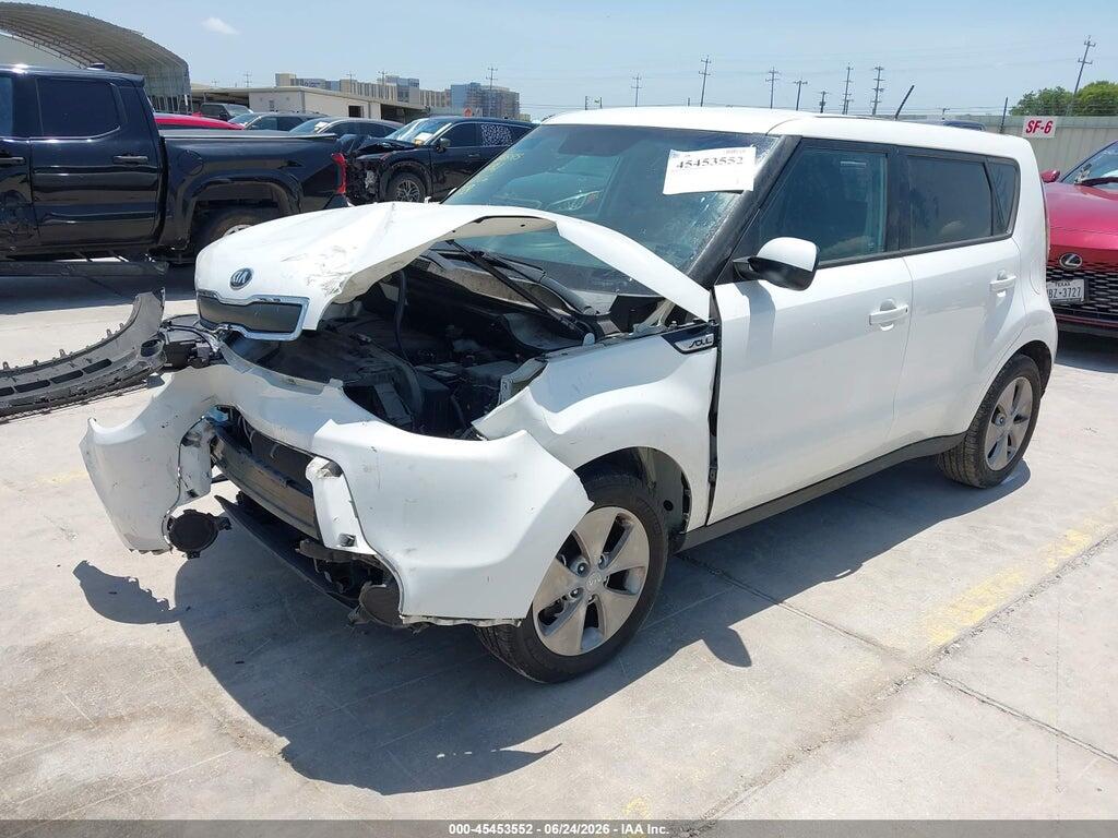 KNDJN2A23F7153361 2015 KIA SOUL photo no. 2