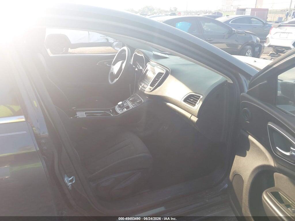 1C3CCCAB4FN562750 2015 CHRYSLER 200 photo no. 5