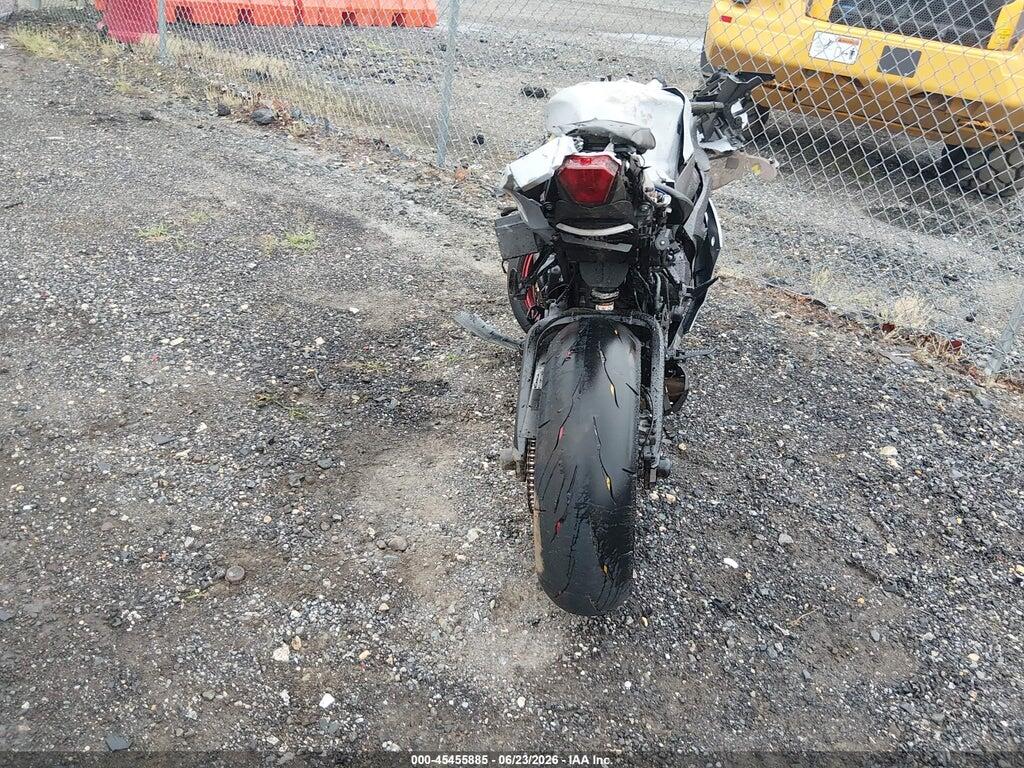 JS1DM11B7N7100116 2022 SUZUKI GSX-R1000 photo no. 6