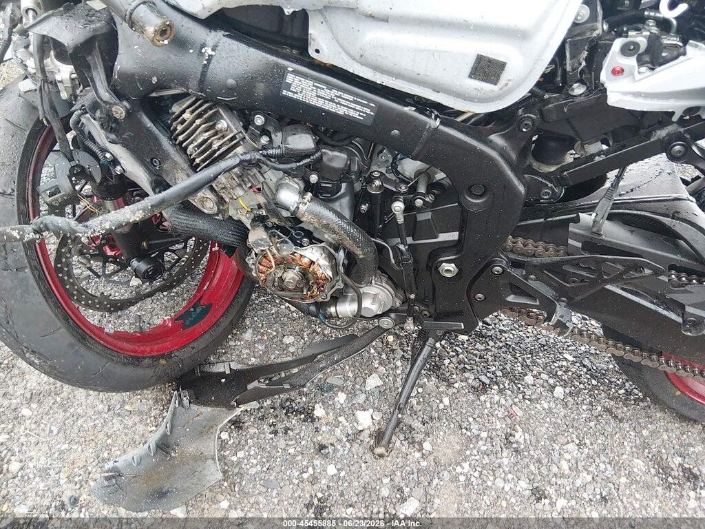 JS1DM11B7N7100116 2022 SUZUKI GSX-R1000 photo no. 9