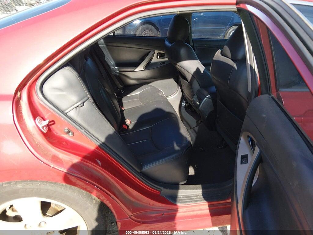 4T1BF3EK2BU632637 2011 TOYOTA CAMRY photo no. 8