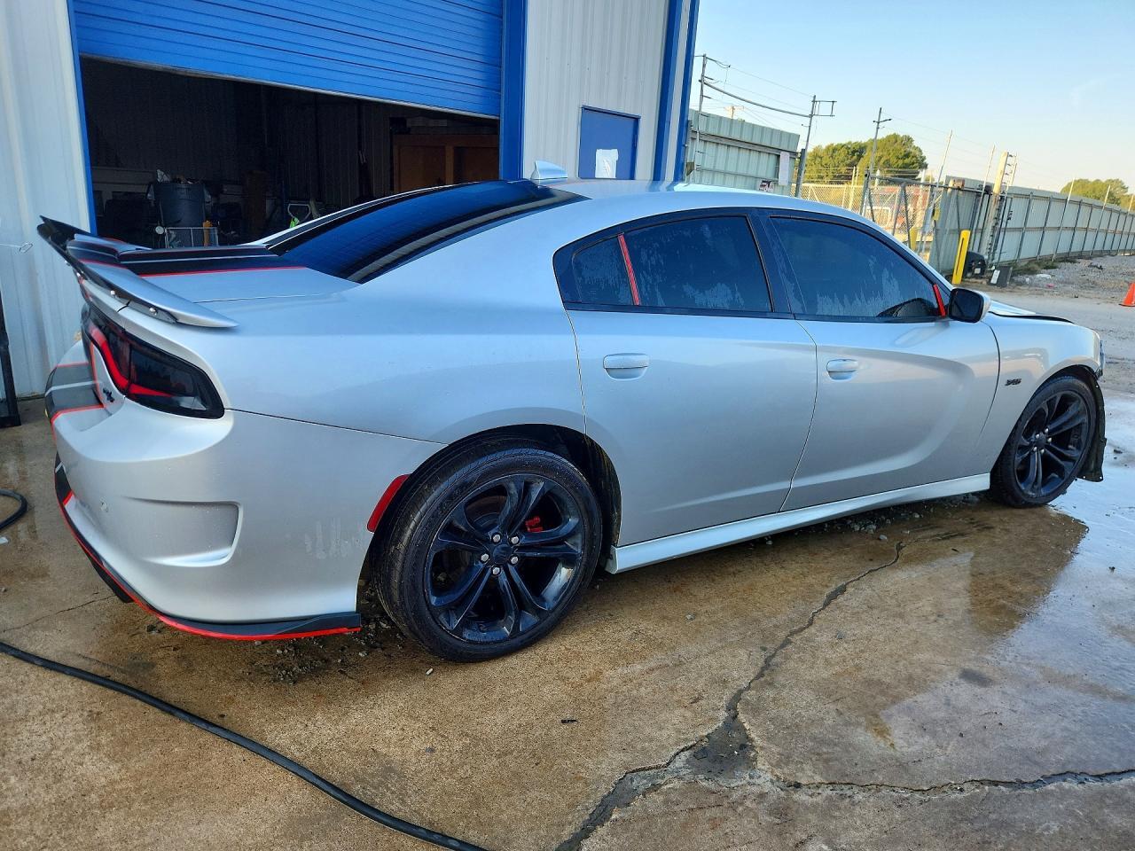 2022 DODGE CHARGER R/T — Фото 3 из 12
