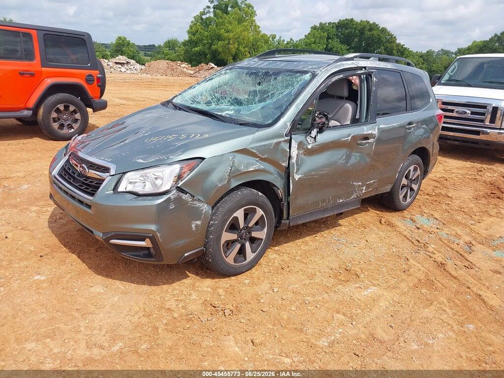 JF2SJAGC2HH579082 2017 SUBARU FORESTER photo no. 2