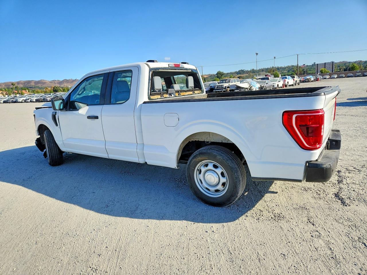 2024 FORD F150 XL — Фото 2 из 12