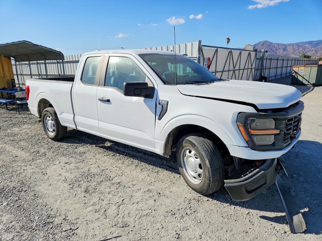 2024 FORD F150 XL — Фото 4 из 12