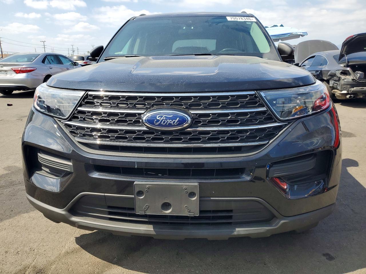 2020 FORD EXPLORER XLT — Фото 5 из 14