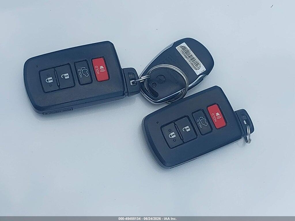 2T3DFREV9HW584110 2017 TOYOTA RAV4 photo no. 11