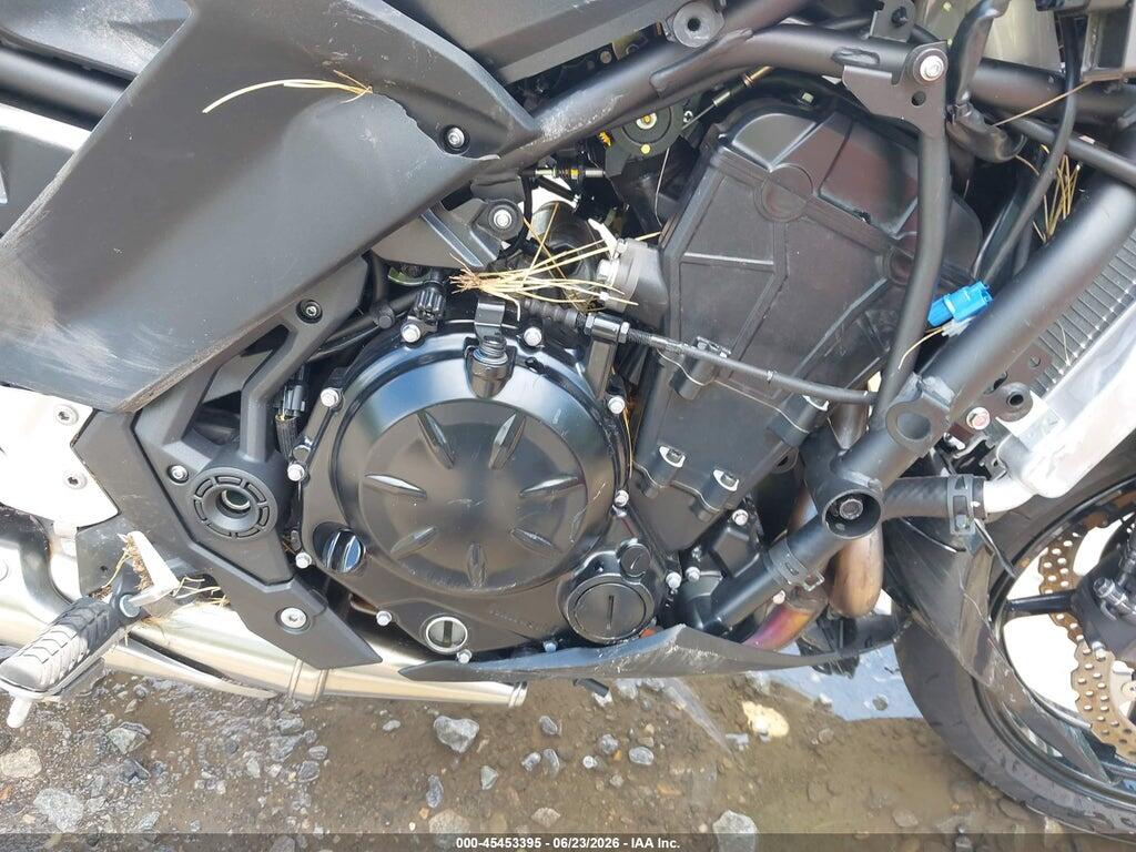 ML5EXER19TDAG8135 2026 KAWASAKI EX650 photo no. 8