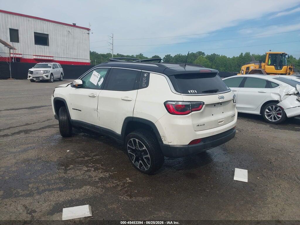 3C4NJDCB0JT245702 2018 JEEP COMPASS photo no. 3