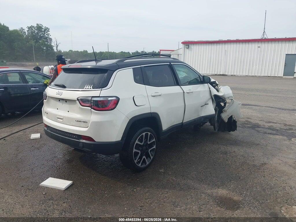 3C4NJDCB0JT245702 2018 JEEP COMPASS photo no. 4