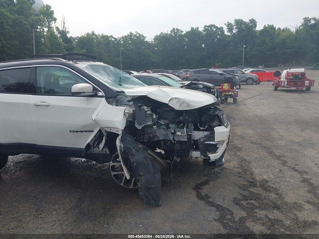 3C4NJDCB0JT245702 2018 JEEP COMPASS photo no. 6