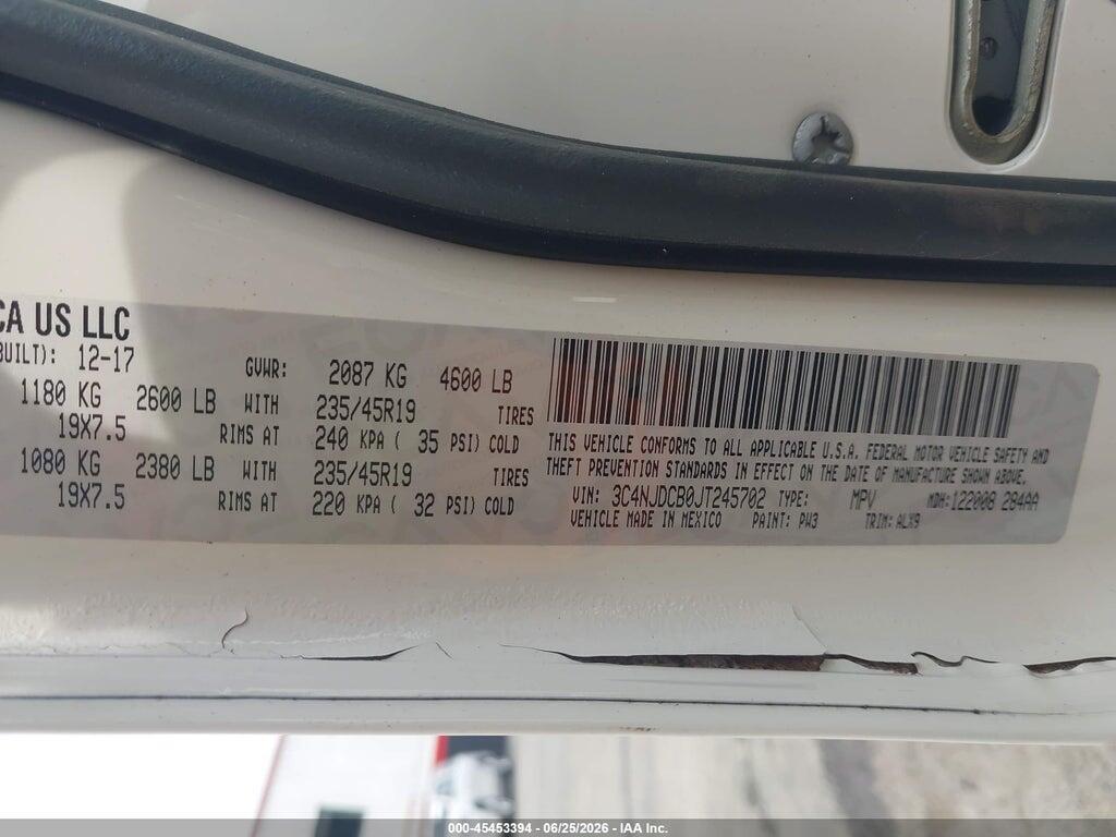3C4NJDCB0JT245702 2018 JEEP COMPASS photo no. 9