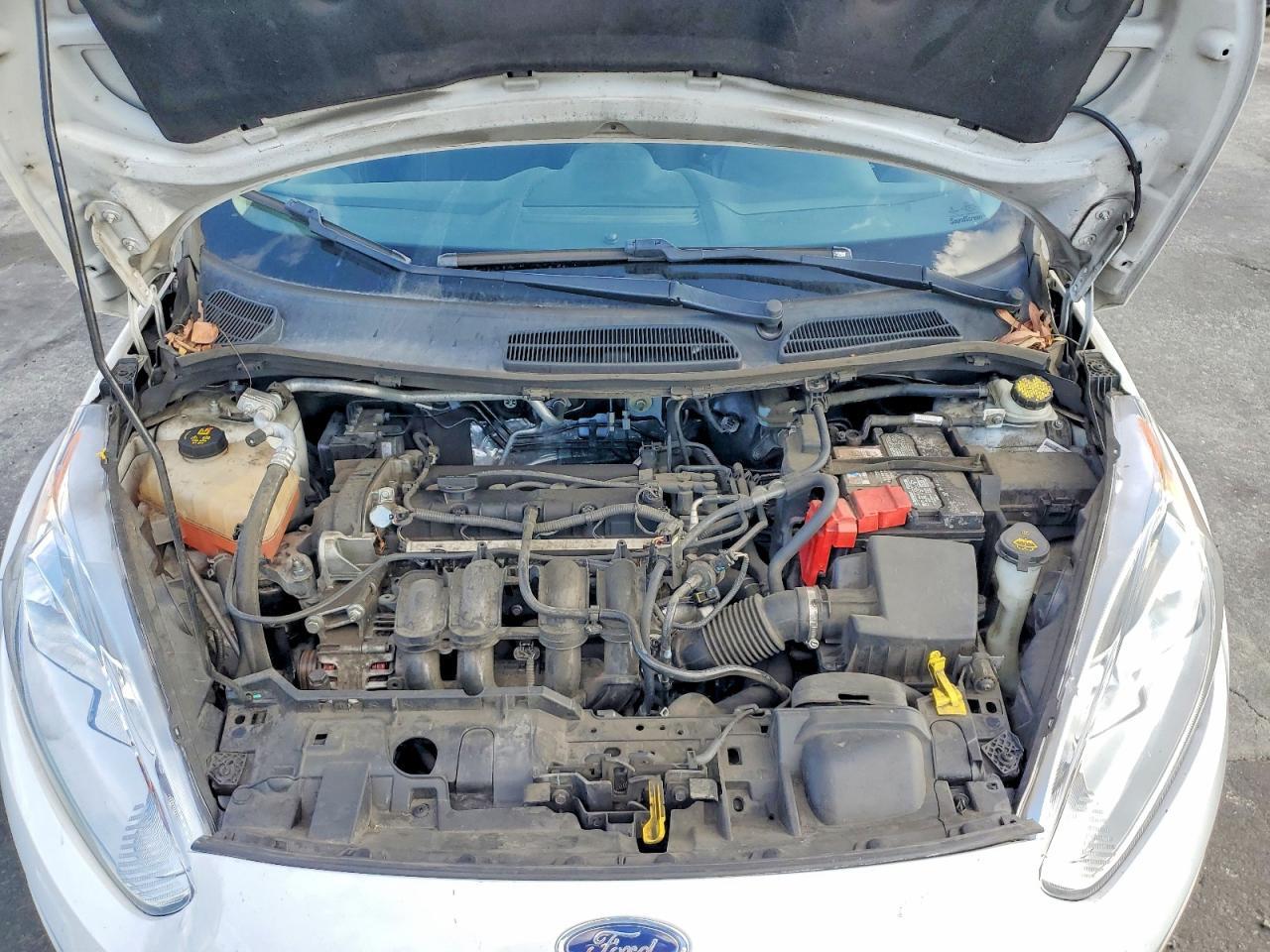 2016 FORD FIESTA SE — Фото 11 из 12
