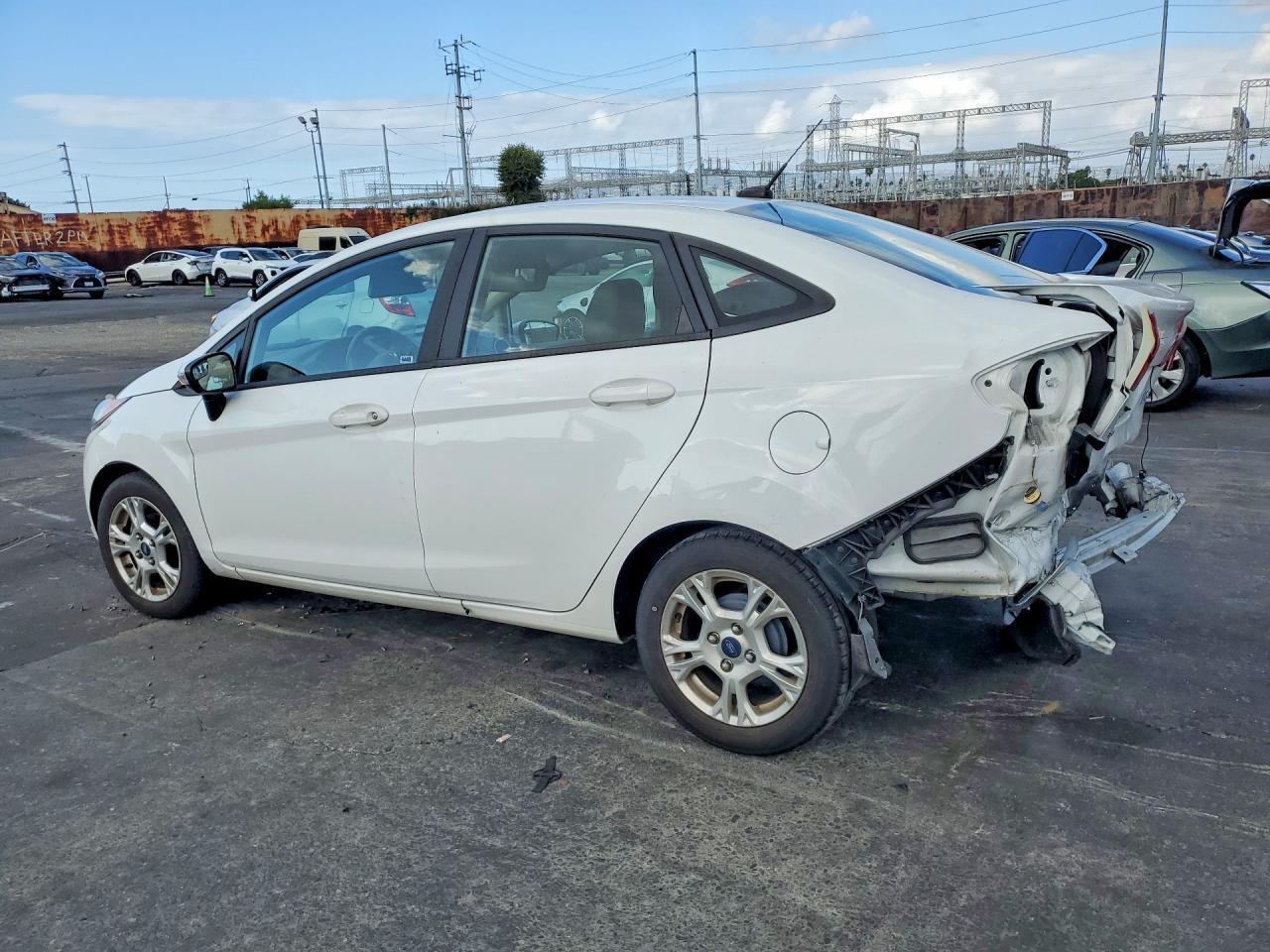 2016 FORD FIESTA SE — Фото 2 из 12