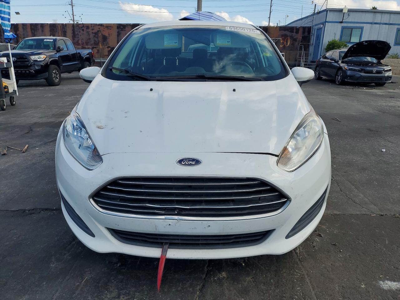2016 FORD FIESTA SE — Фото 5 из 12