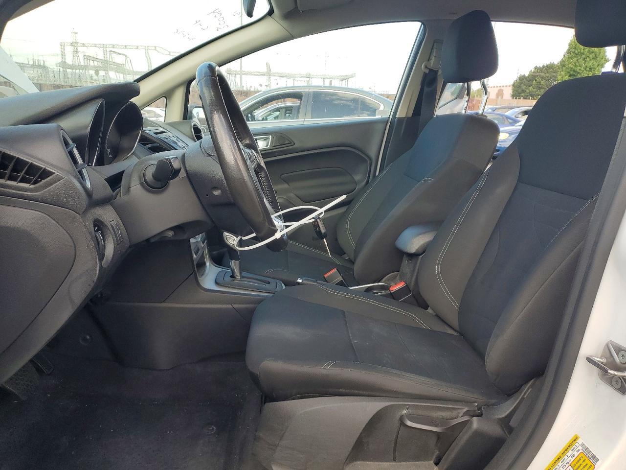 2016 FORD FIESTA SE — Фото 7 из 12